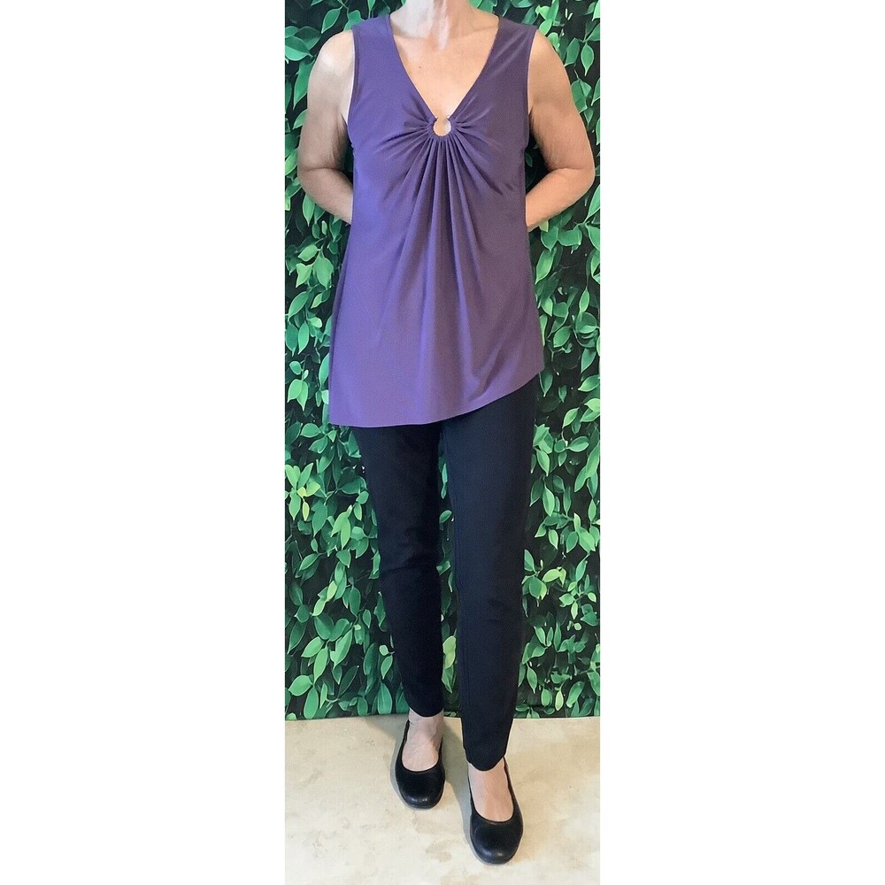 💜 White House Black Market Sleeveless Asymmetrical Blouse – Size M